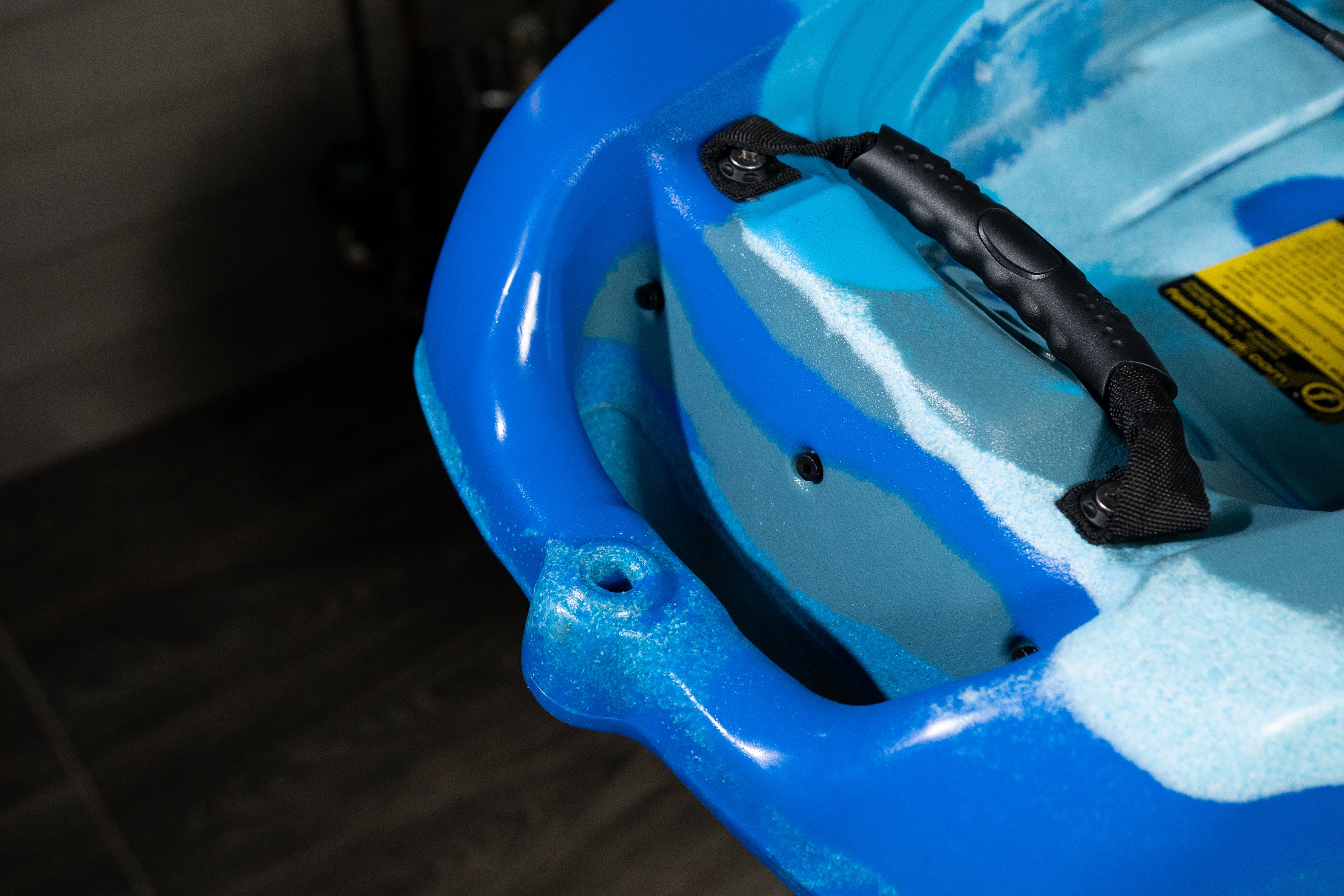 Kayak de pêche Lure 10 V2 Camouflage océan détail poigné arrière