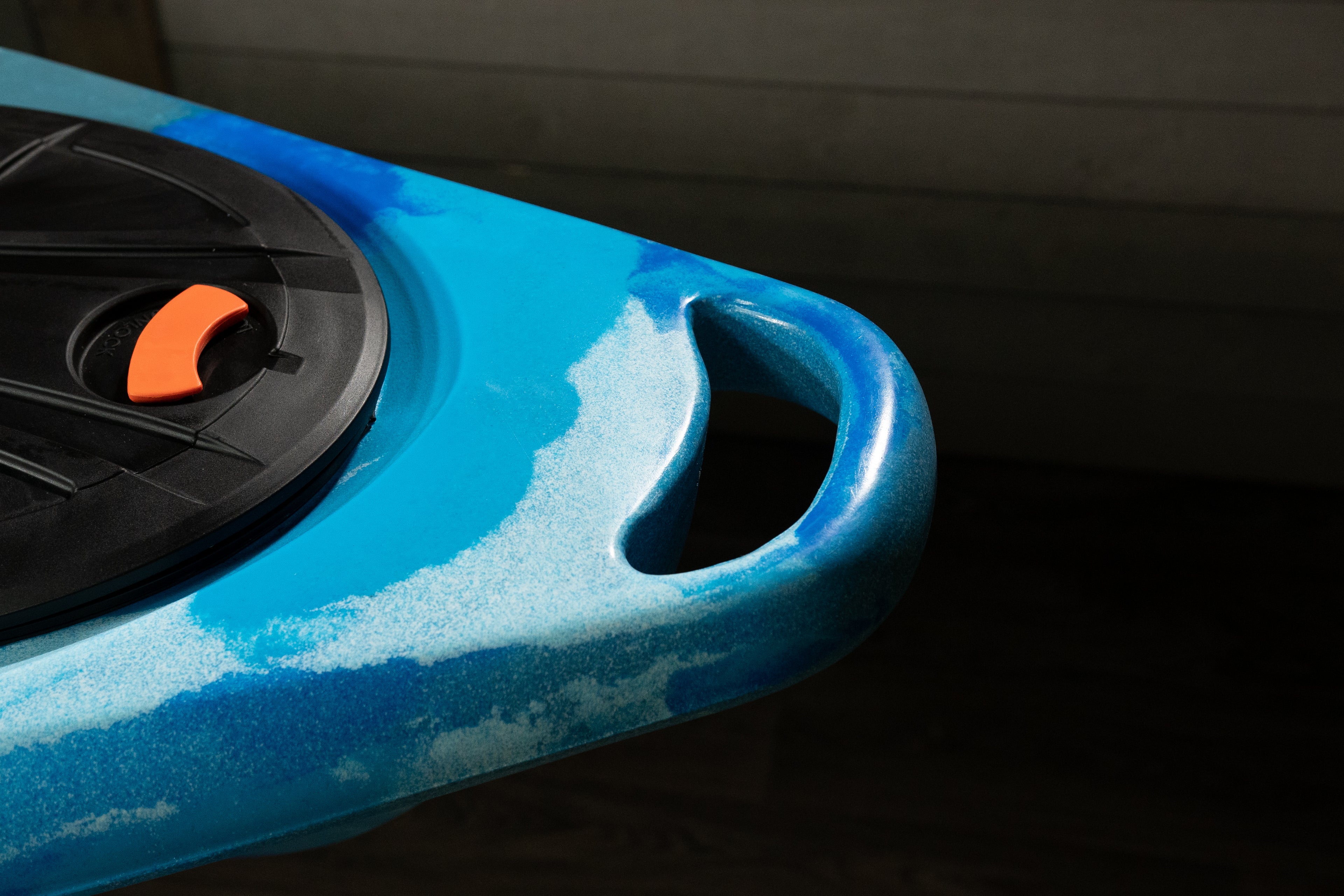Kayak de pêche Lure 10 V2 Camouflage océan détail poignée avant