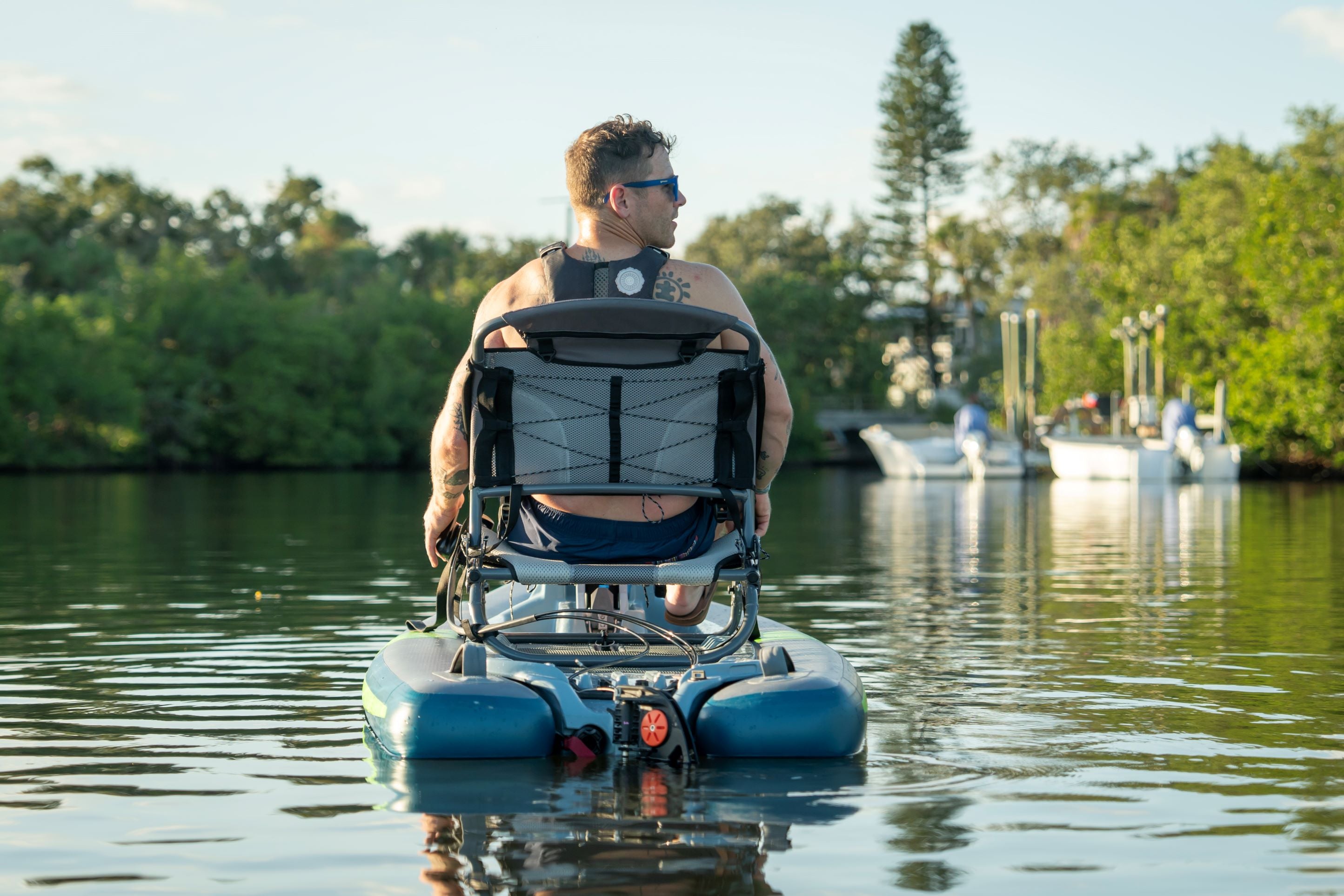 Kayak De Pêche À Pédales