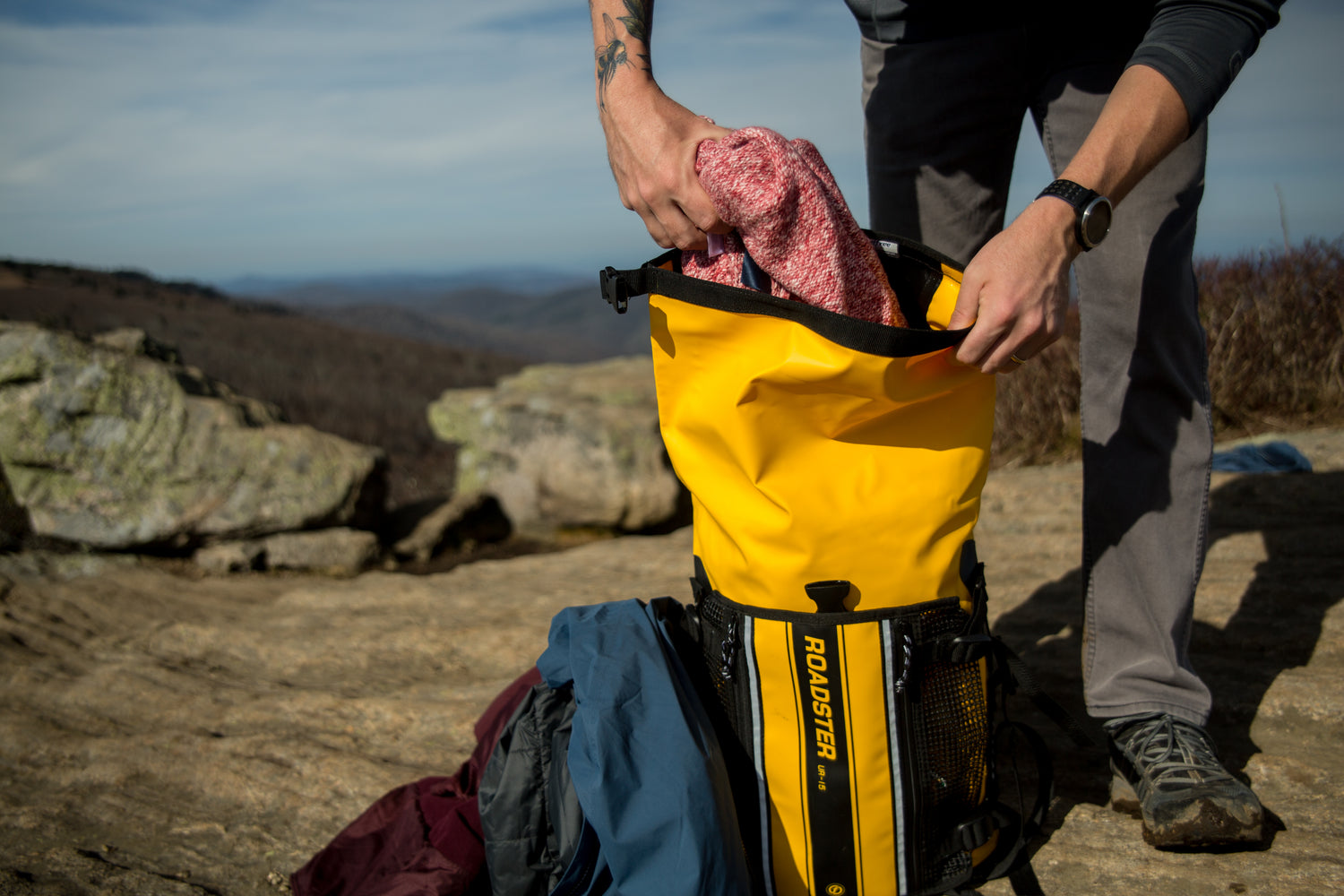 sac roadster étanche life style à la montagne sac ouvert