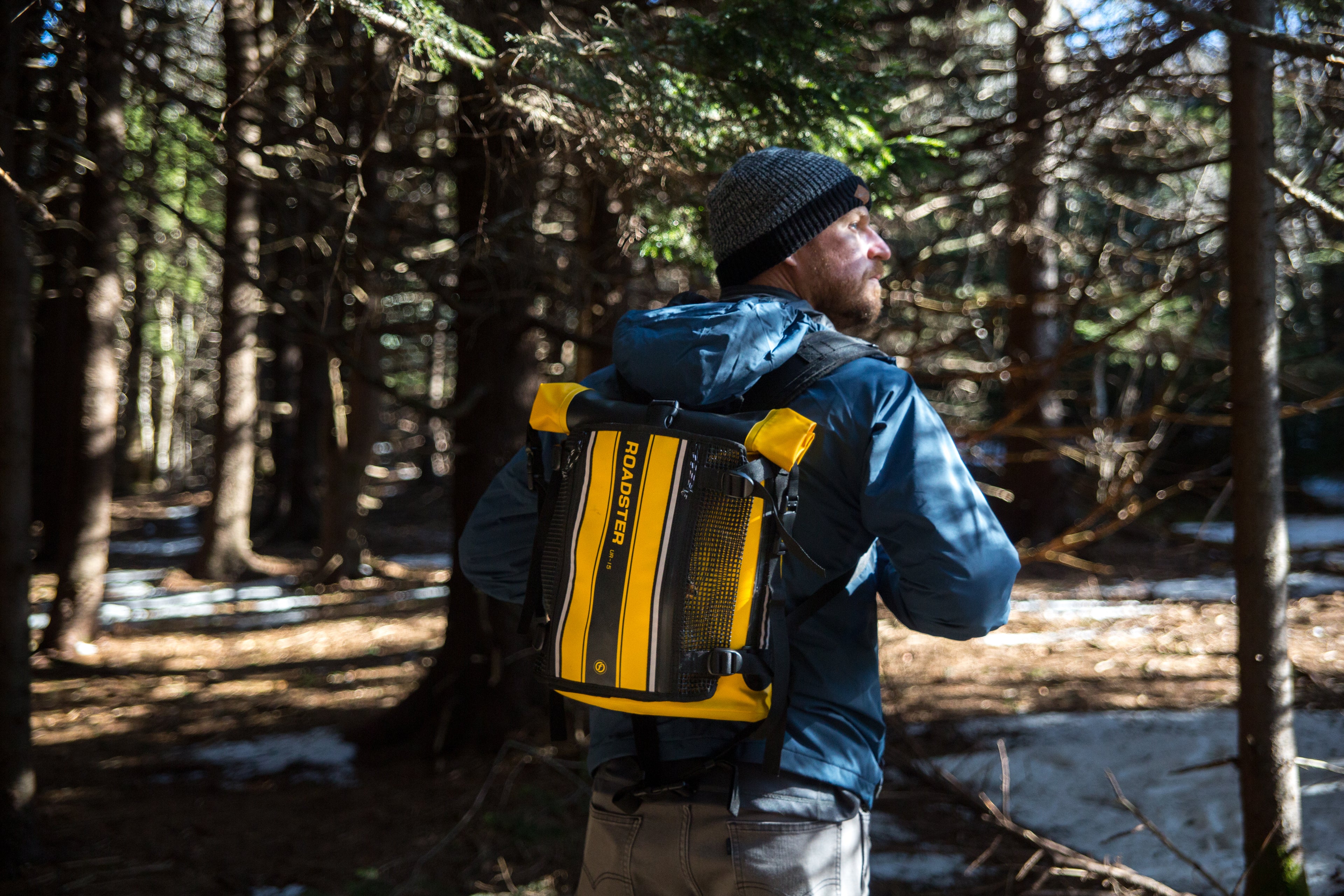 sac roadster étanche life style à la montagne marche en foret