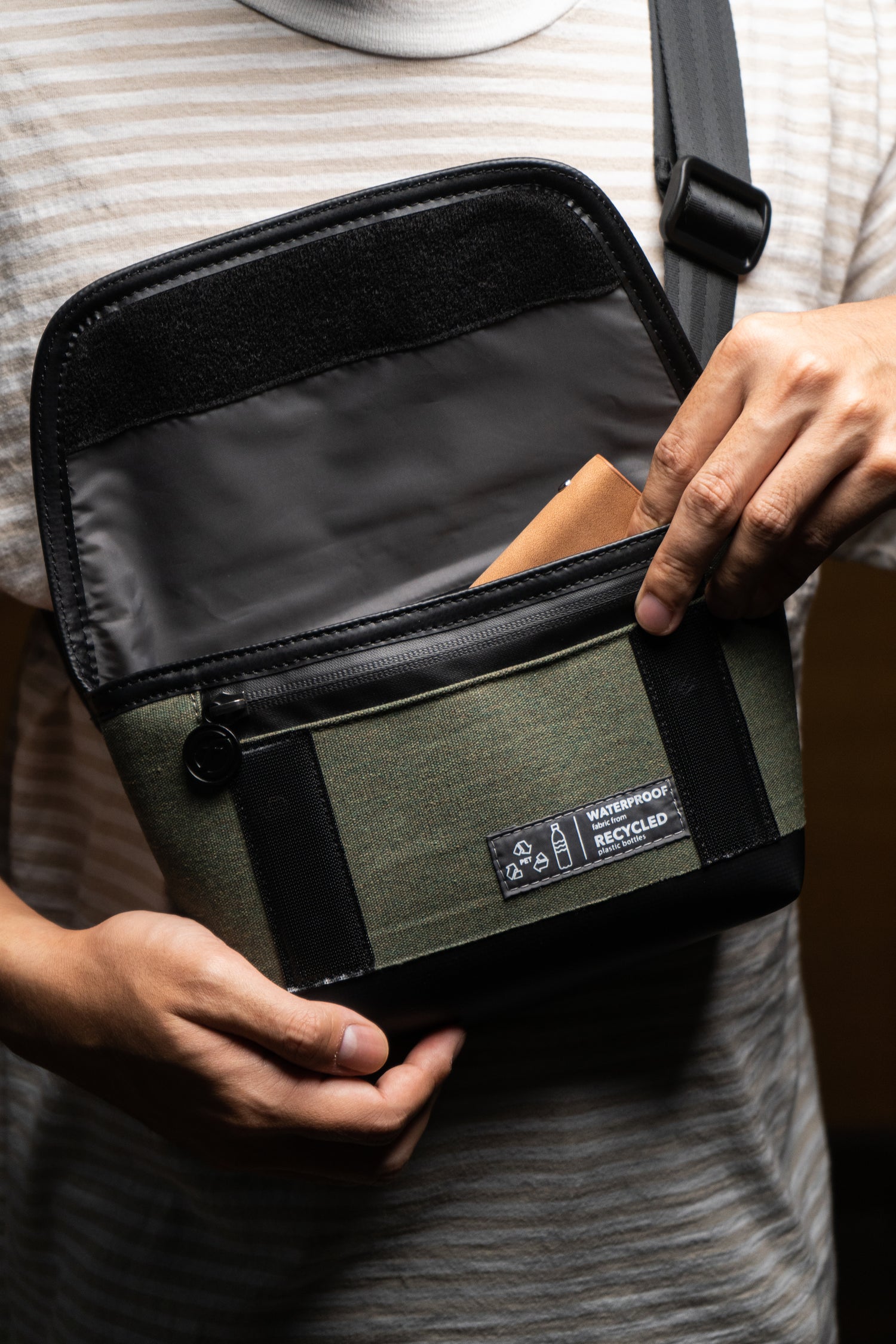 Urbanion Crossbody Waterproof Shoulder Bag