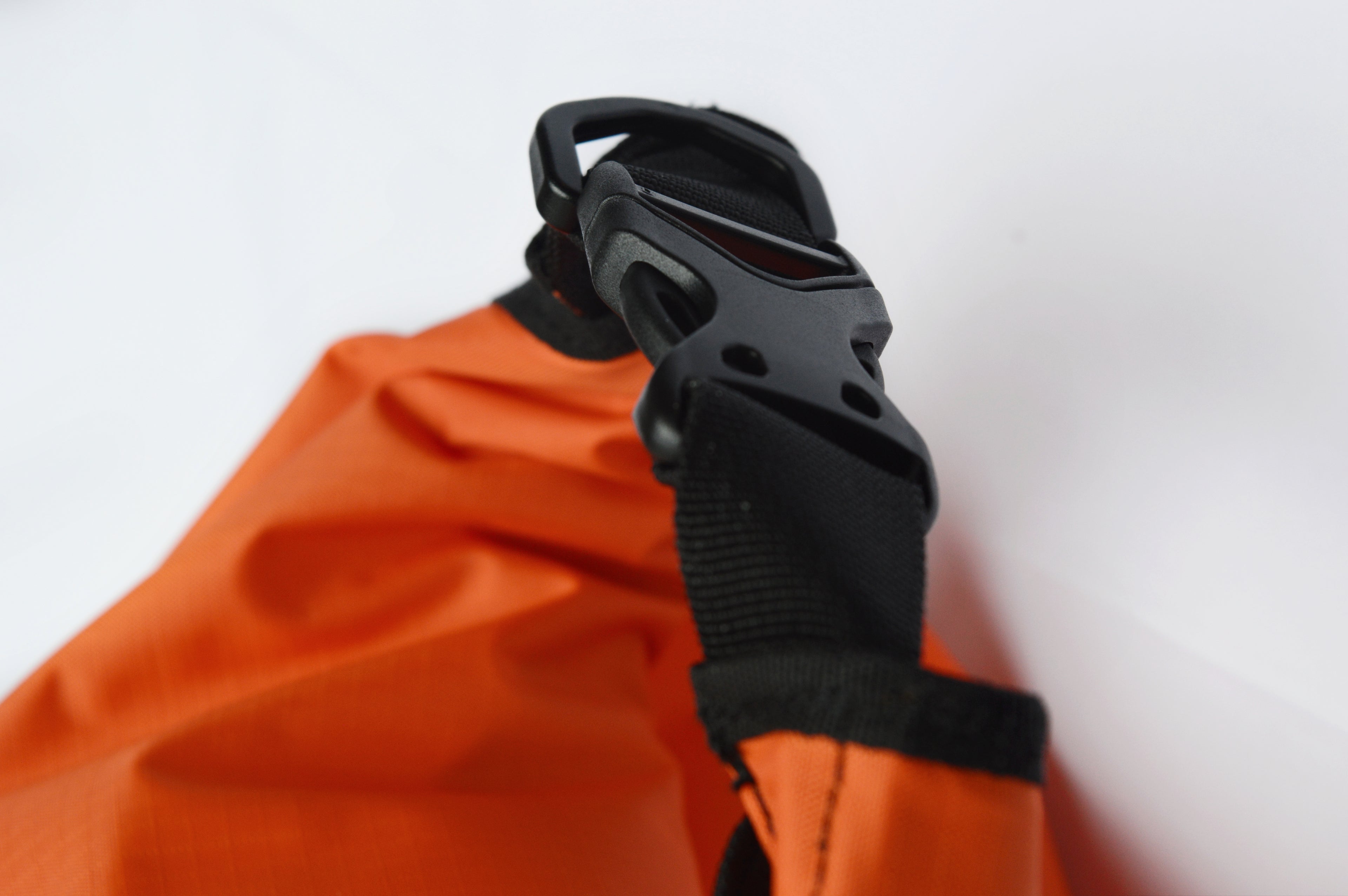 Sac étanche Inner Dry Flat détail clips
