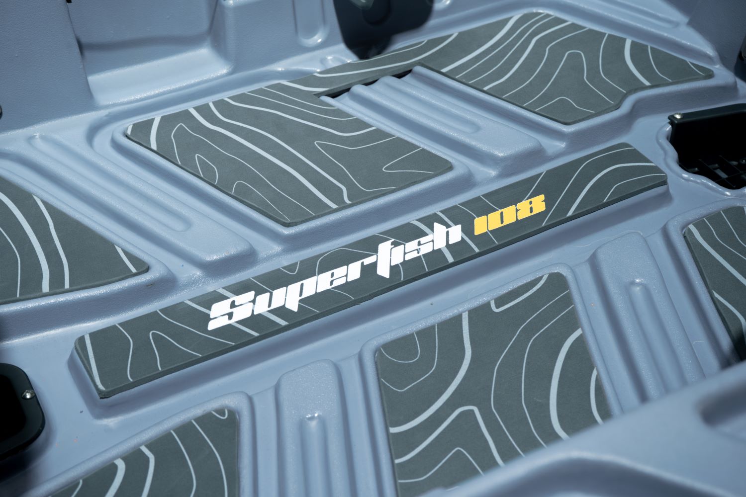 Kayak de pêche rigide Superfish 108 stable avec gouvernail